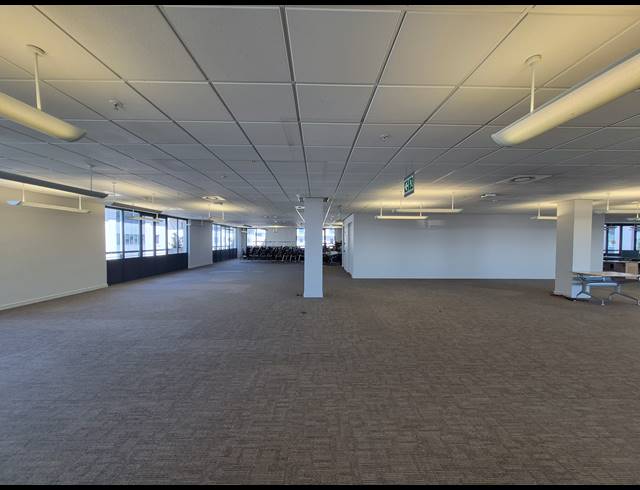 1,563M² OFFICE TO LET IN SANDTON CENTRAL